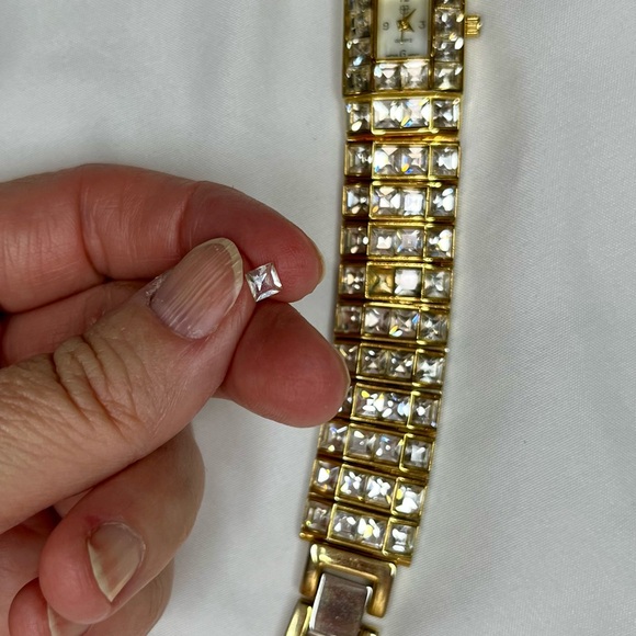 Suzanne Somers Crystal Embellished Gold Tone Watch - Picture 14 of 15